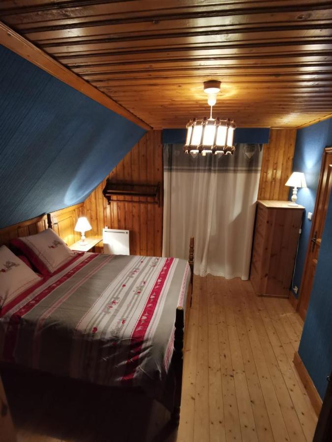 Authentique Chalet Vue Sur Le Lac Et Les Pistes Besse-et-Saint-Anastaise Buitenkant foto